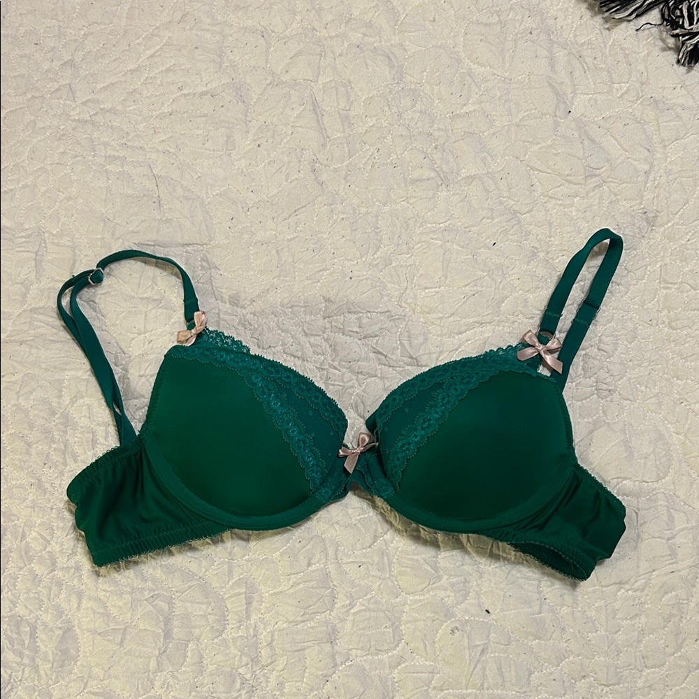 Elegant Green Lace Bra